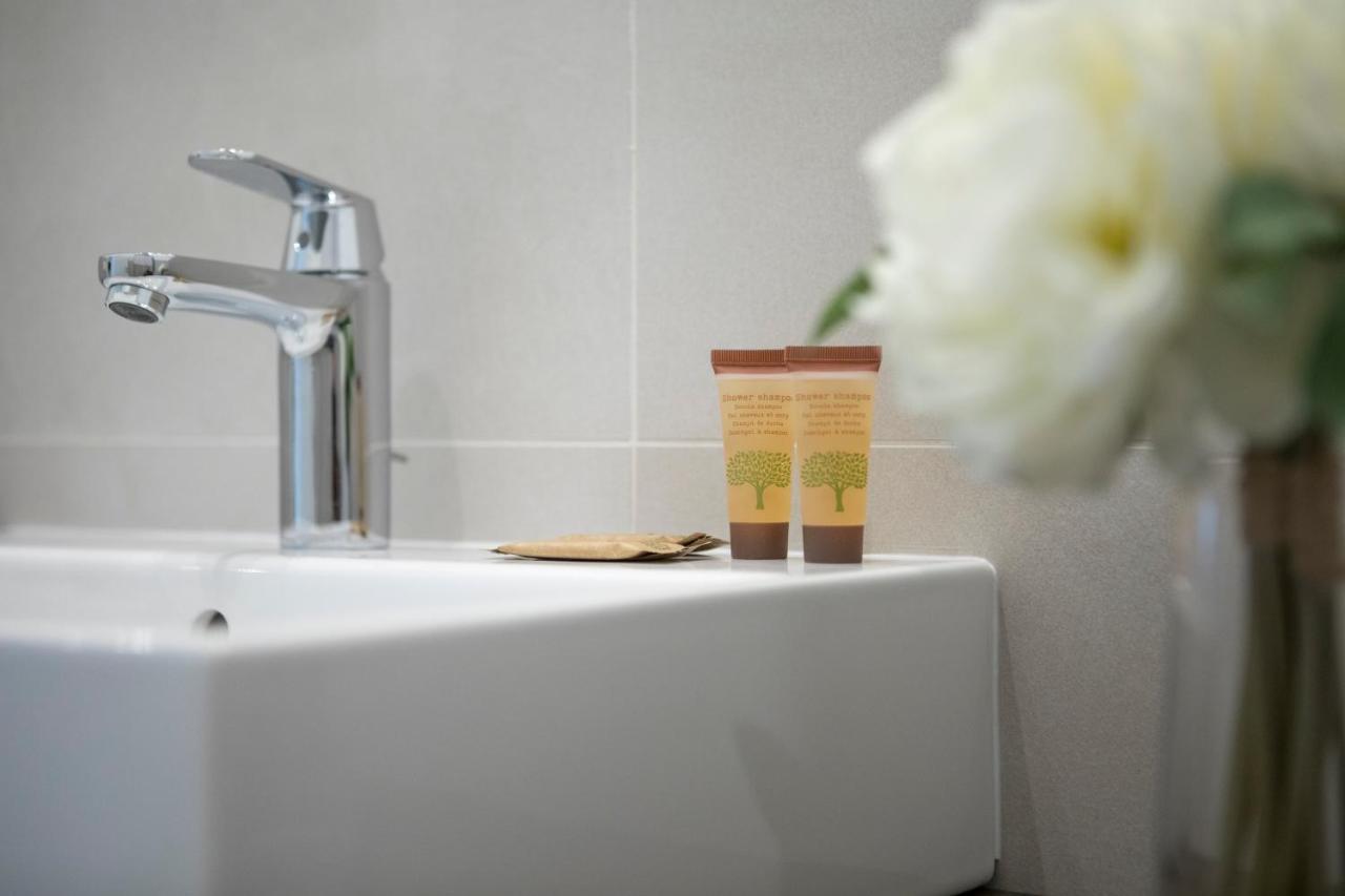 Residenza Ai Ferrari Apartment ริวาเดลการ์ดา ภายนอก รูปภาพ