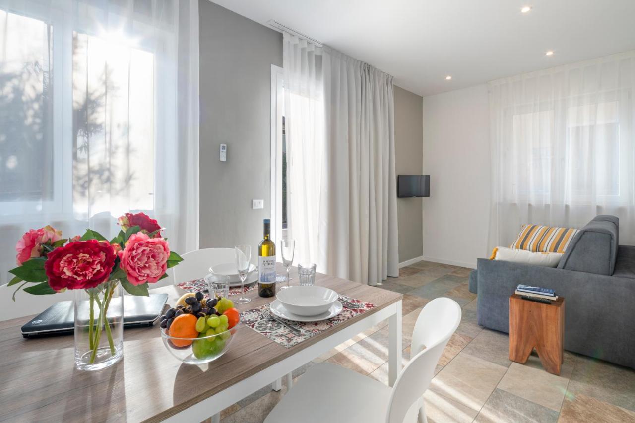 Residenza Ai Ferrari Apartment ริวาเดลการ์ดา ภายนอก รูปภาพ