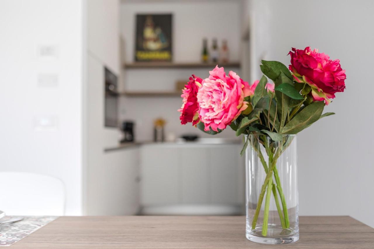 Residenza Ai Ferrari Apartment ริวาเดลการ์ดา ภายนอก รูปภาพ