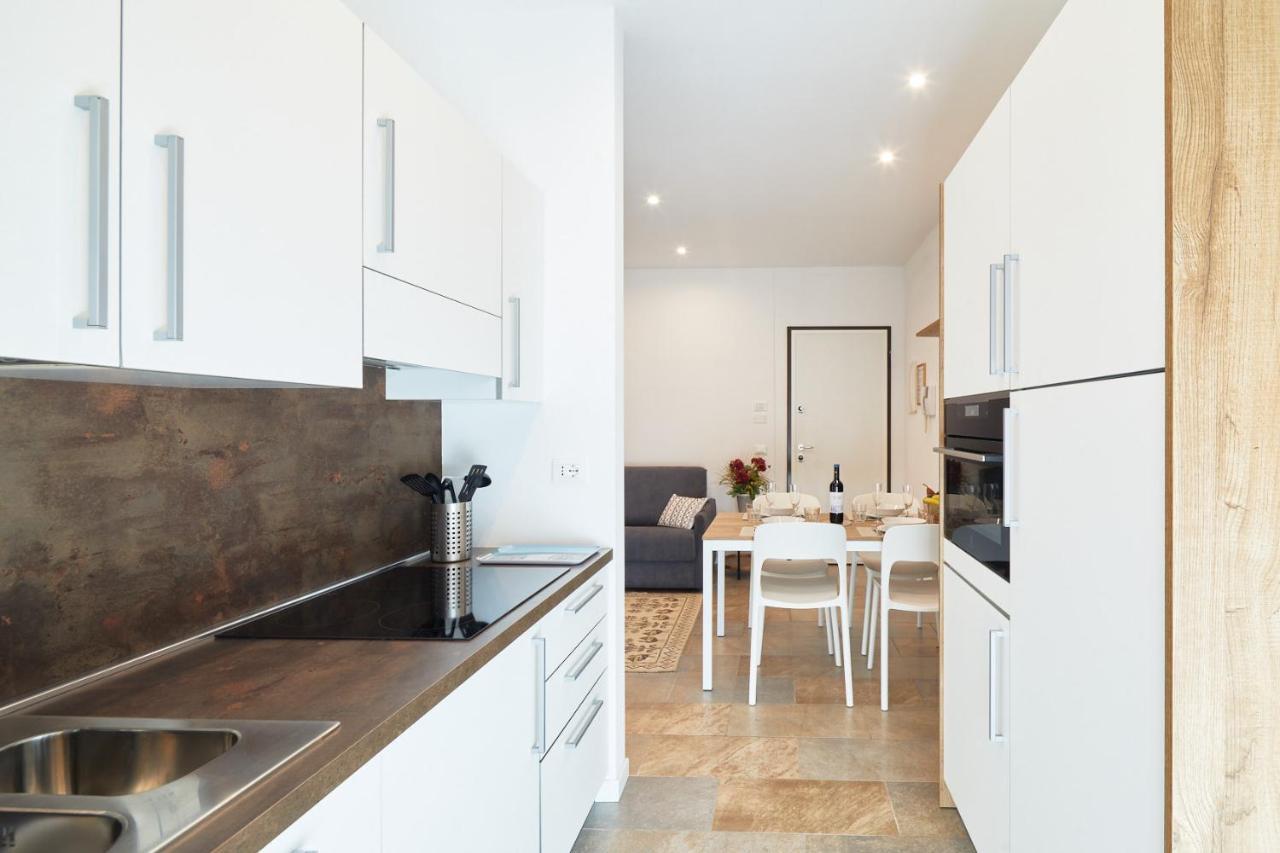Residenza Ai Ferrari Apartment ริวาเดลการ์ดา ภายนอก รูปภาพ