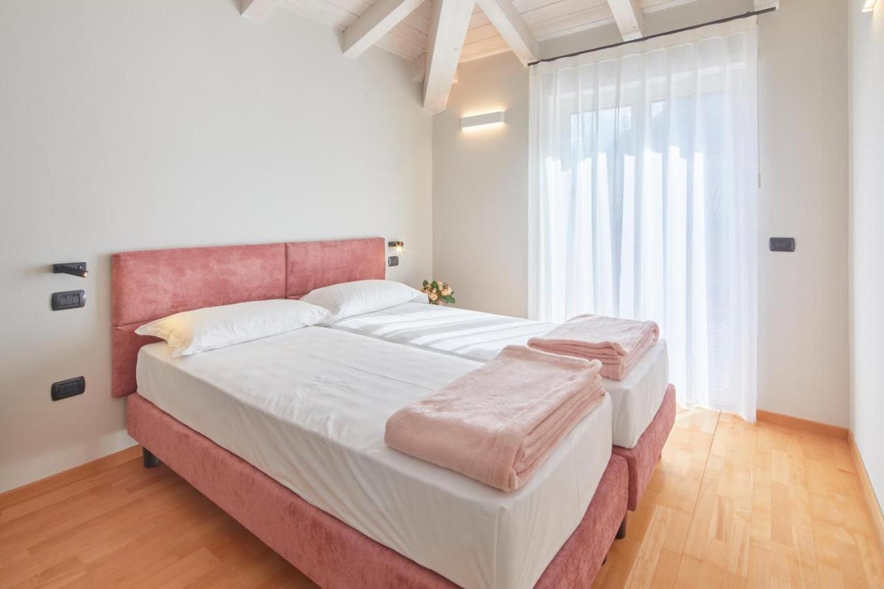 Residenza Ai Ferrari Apartment ริวาเดลการ์ดา ภายนอก รูปภาพ