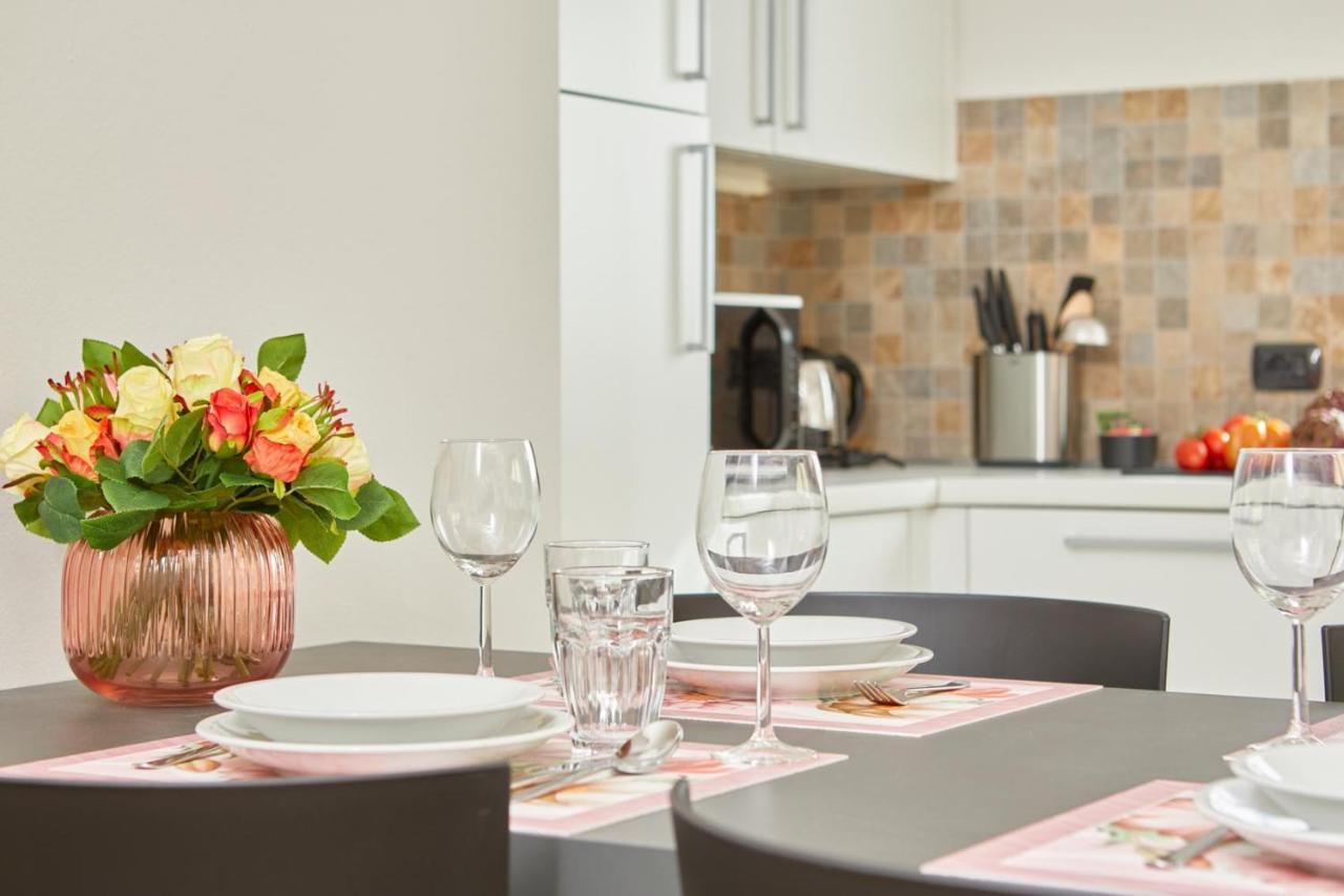 Residenza Ai Ferrari Apartment ริวาเดลการ์ดา ภายนอก รูปภาพ