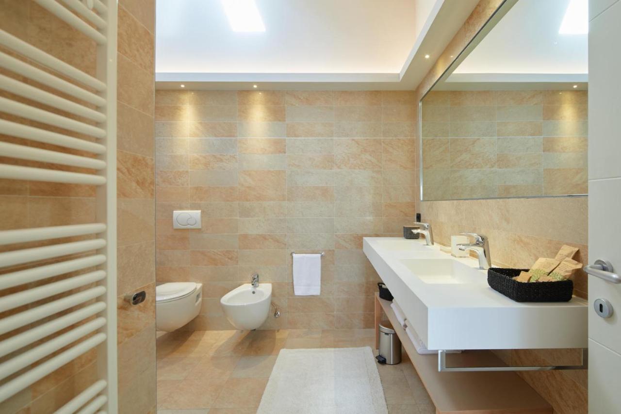 Residenza Ai Ferrari Apartment ริวาเดลการ์ดา ภายนอก รูปภาพ