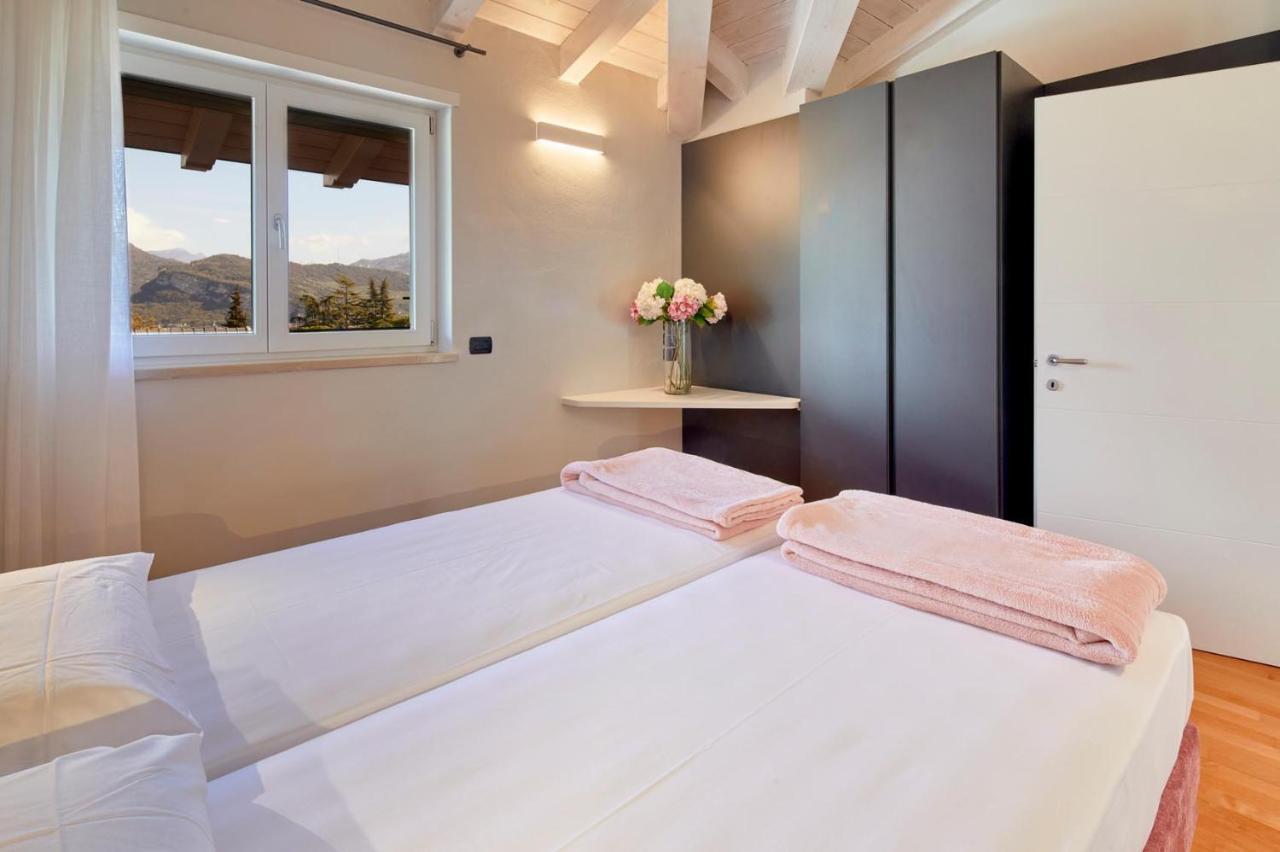 Residenza Ai Ferrari Apartment ริวาเดลการ์ดา ภายนอก รูปภาพ